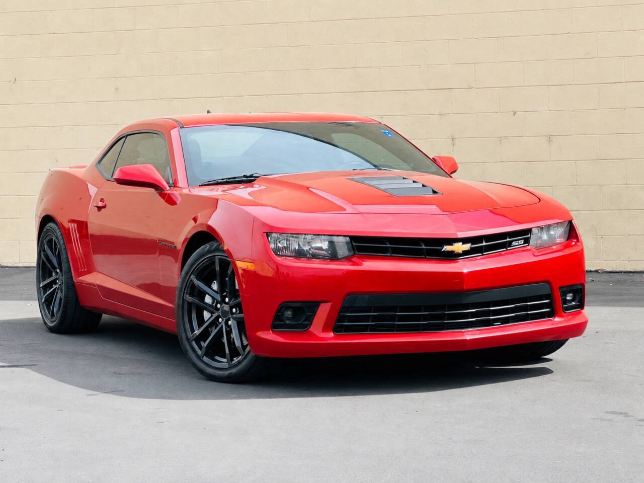 Used 2015 Chevrolet Camaro SS RWD image 1