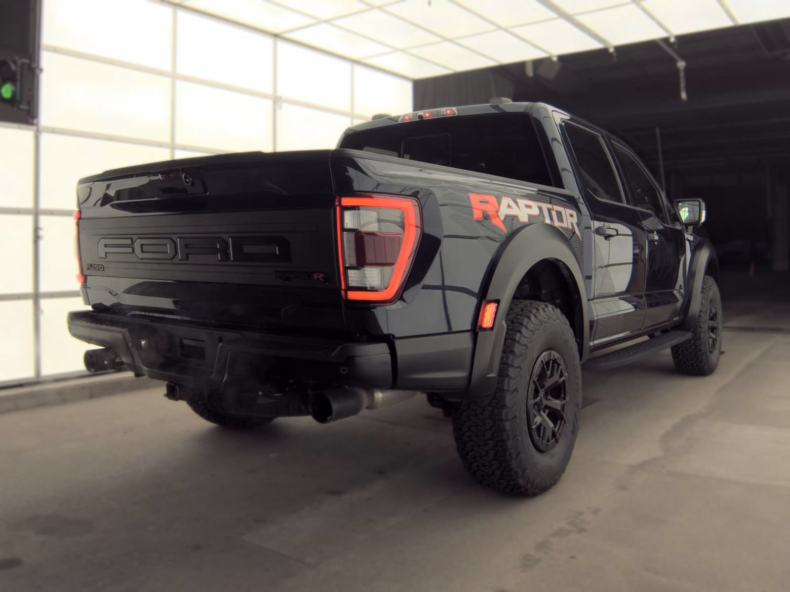 Used 2023 Ford F150 Raptor w/ Equipment Group 802A Raptor R AWD/4WD image 16