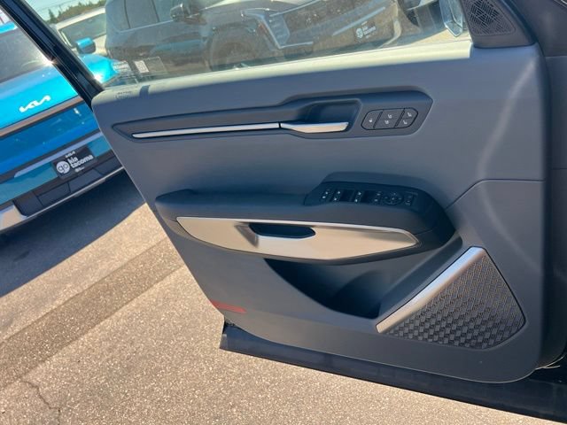 Certified 2026 Kia EV9 Wind AWD/4WD image 13