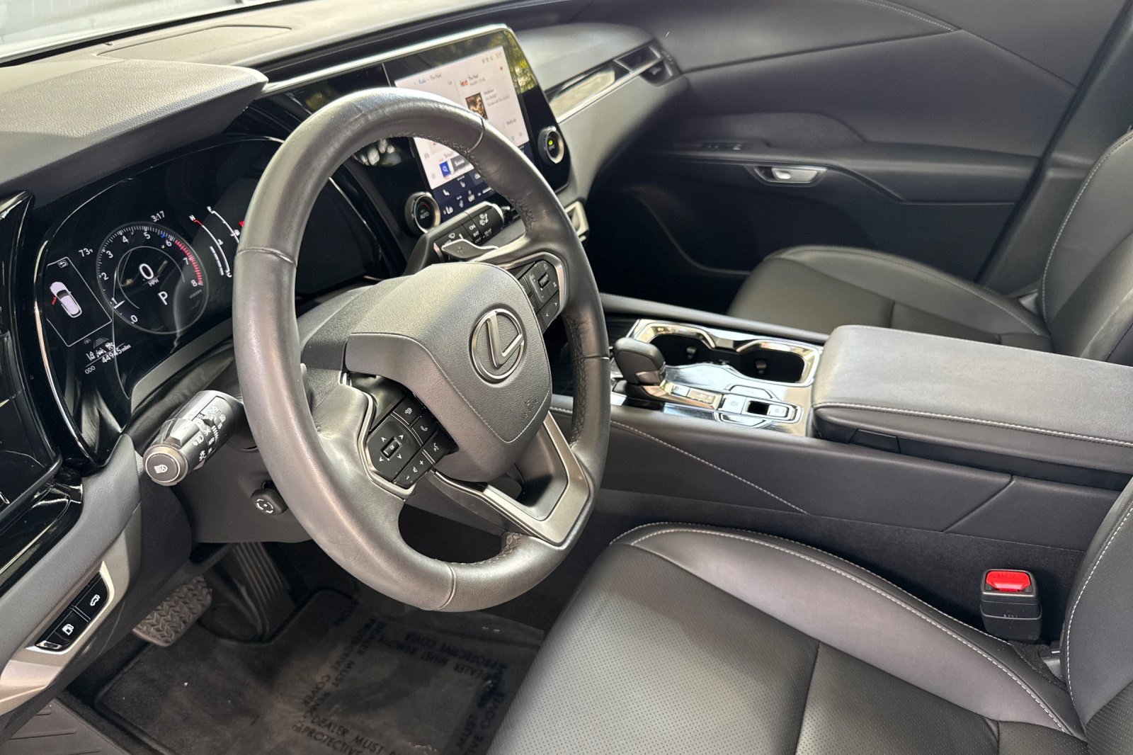 Certified 2024 Lexus RX 350 FWD w/ Technology Package image 11