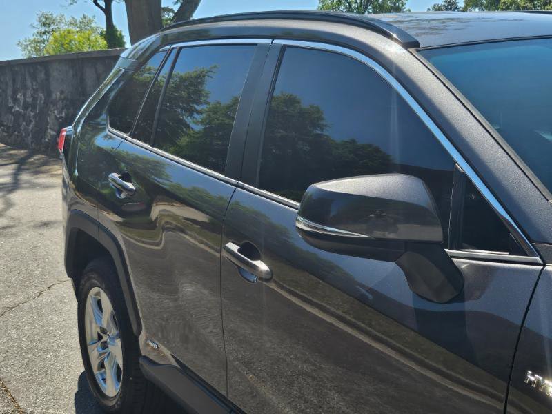 Used 2019 Toyota RAV4 LE image 14