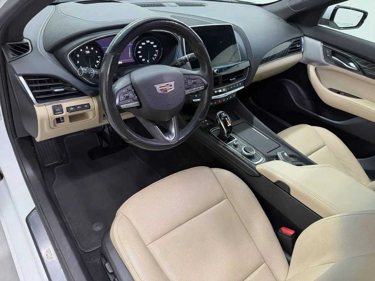 Used 2020 Cadillac CT5 Premium Luxury RWD image 9