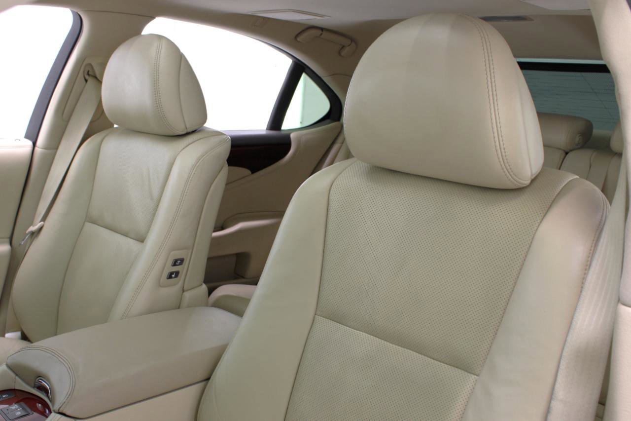 Used 2012 Lexus LS 460 w/ Luxury Value Edition RWD image 34
