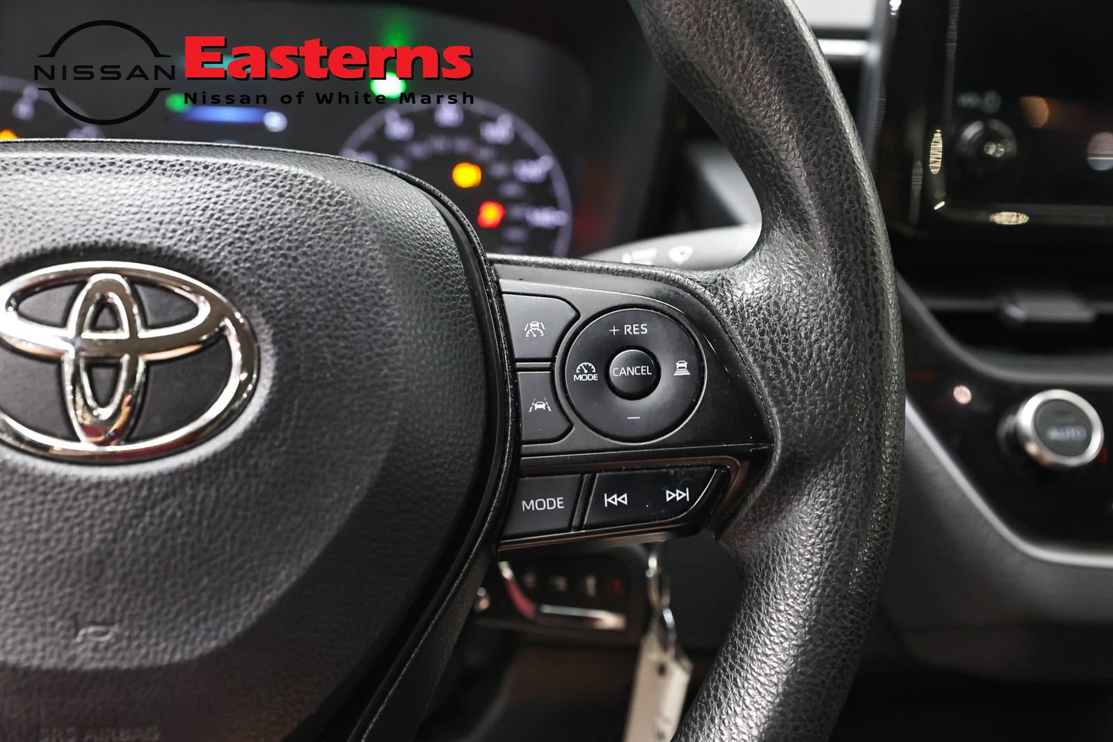 Used 2023 Toyota Corolla LE w/ Carpet Mat Package (TMS) FWD image 16