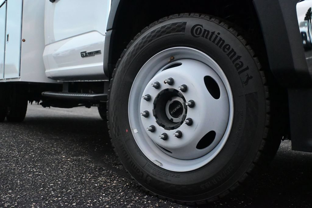 New 2025 Ford F450 XL w/ XL Chrome Package AWD/4WD image 2