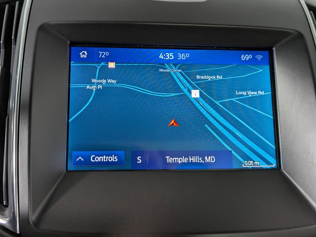 Used 2020 Ford Edge Titanium image 37