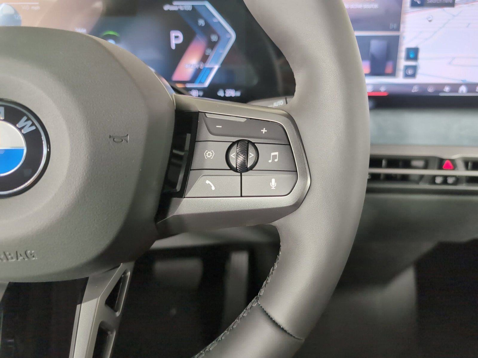 Used 2025 BMW iX xDrive50 w/ Premium Package image 27