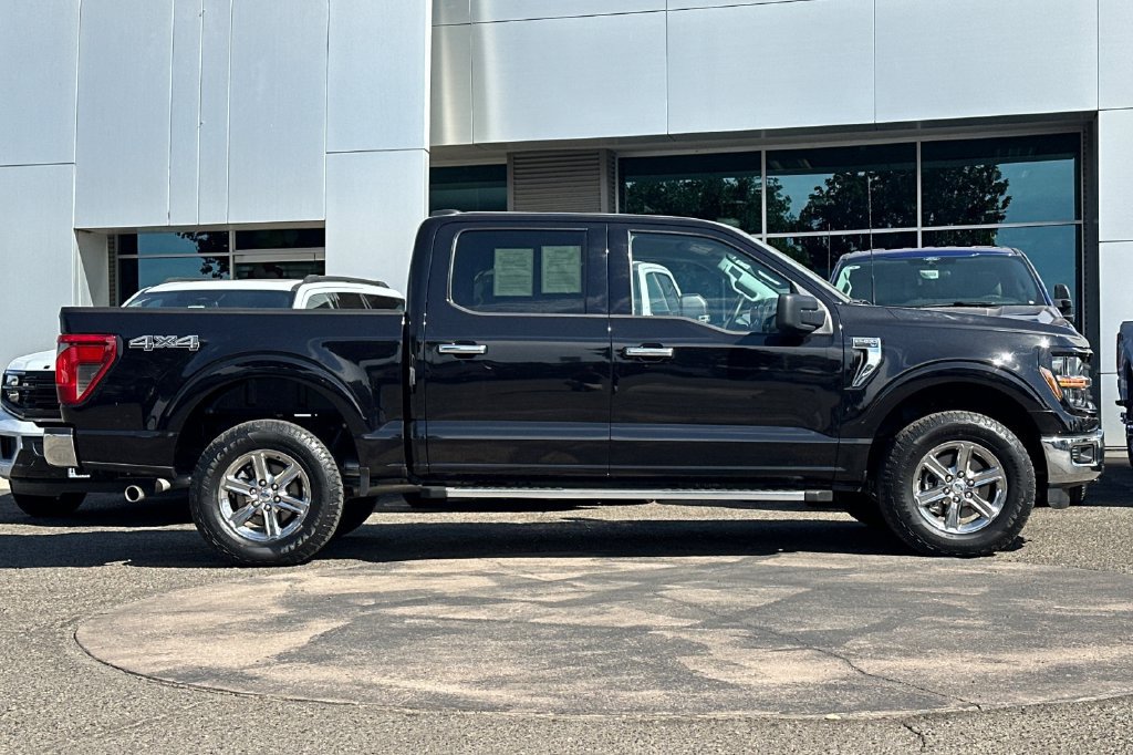 Used 2025 Ford F150 XLT w/ Equipment Group 301A Standard AWD/4WD image 3