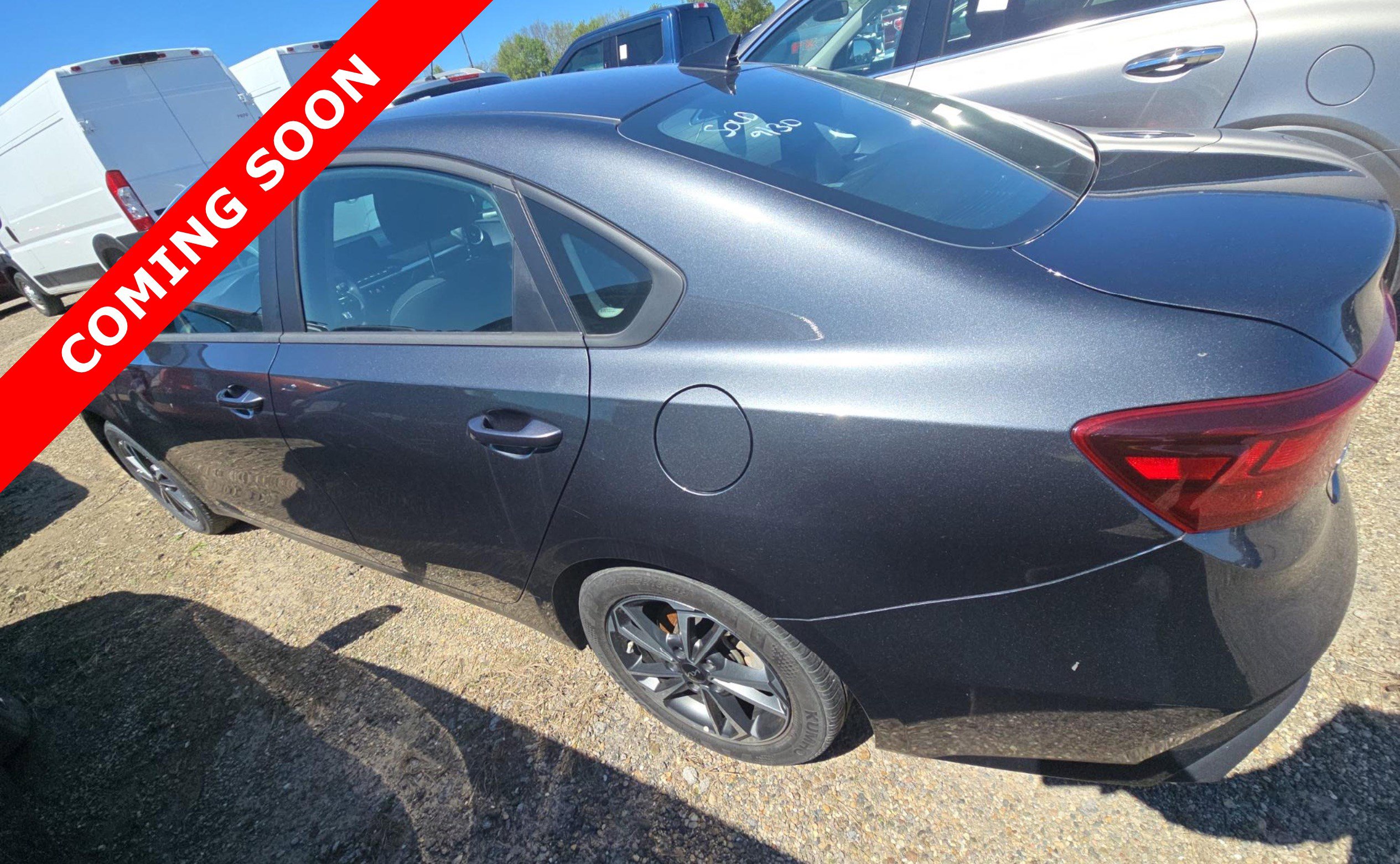 Used 2024 Kia Forte LXS image 3