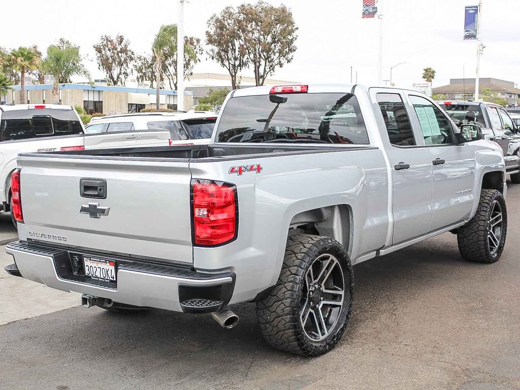 Used 2017 Chevrolet Silverado 1500 Custom w/ LPO, Black Pack AWD/4WD image 9