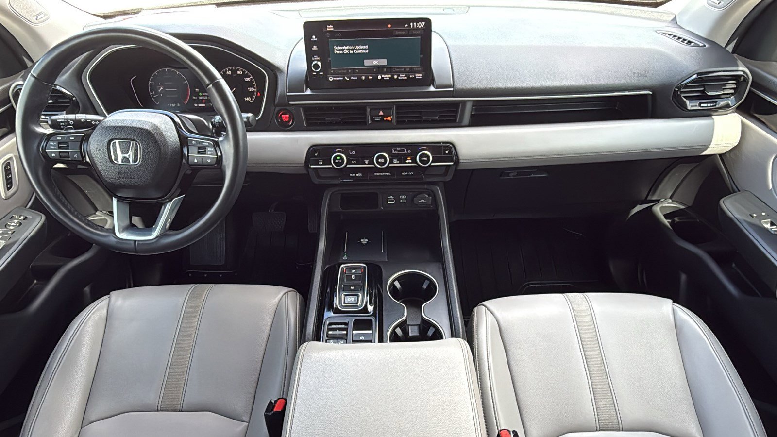 Used 2024 Honda Pilot Touring image 18