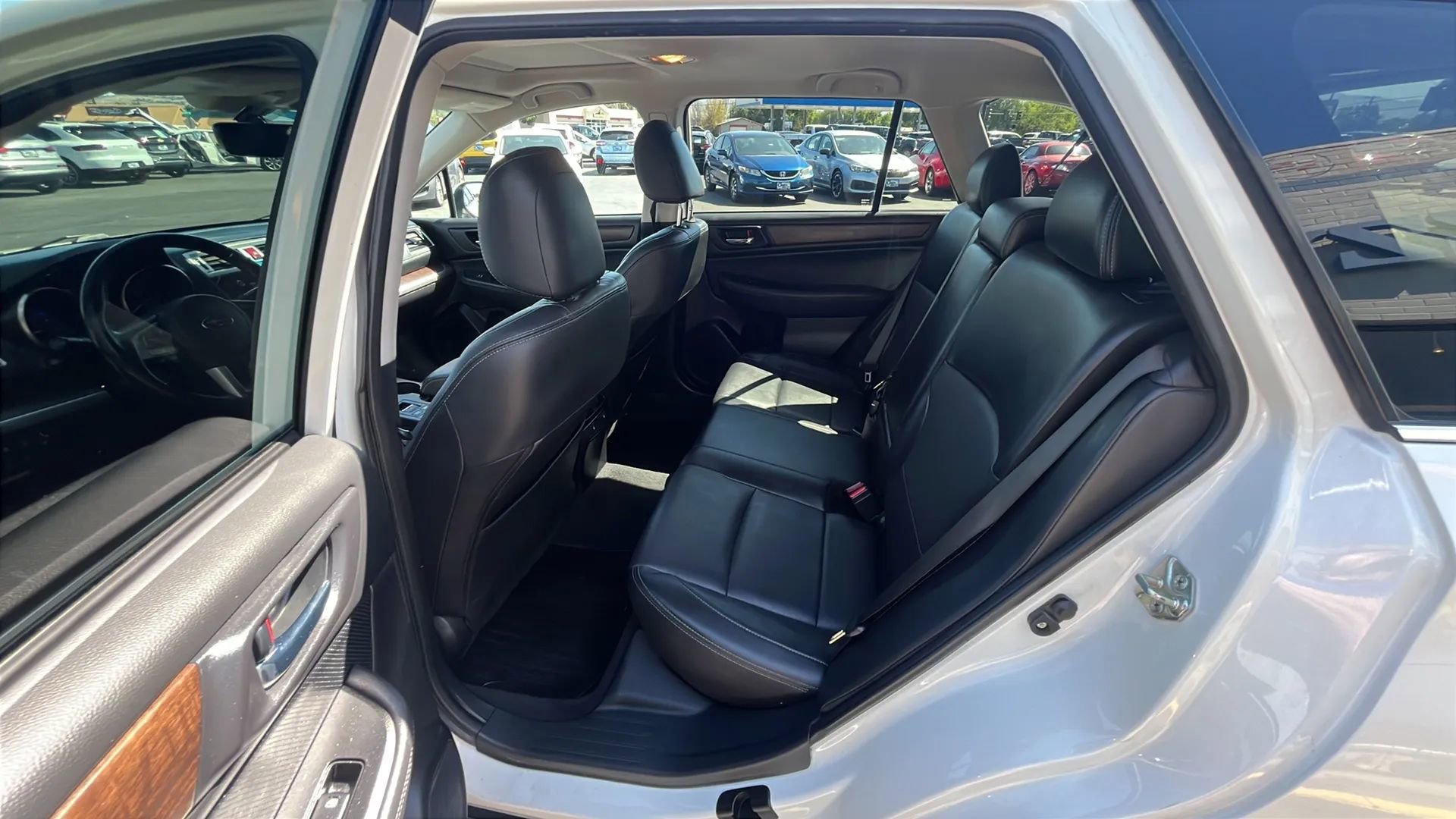 Used 2017 Subaru Outback 2.5i Limited image 20