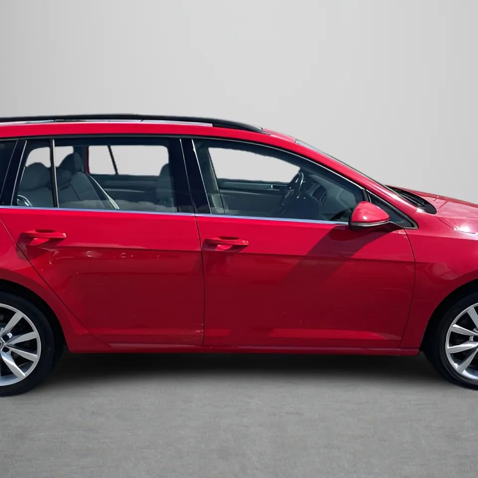 Used 2016 Volkswagen Golf SE FWD image 34