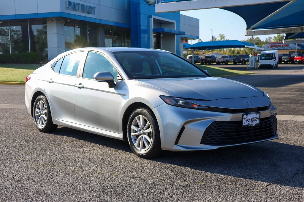 Used 2025 Toyota Camry LE