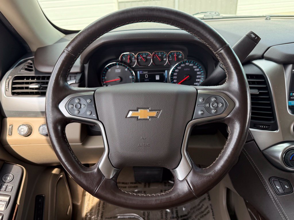 Used 2020 Chevrolet Tahoe LT w/ Luxury Package AWD/4WD image 16