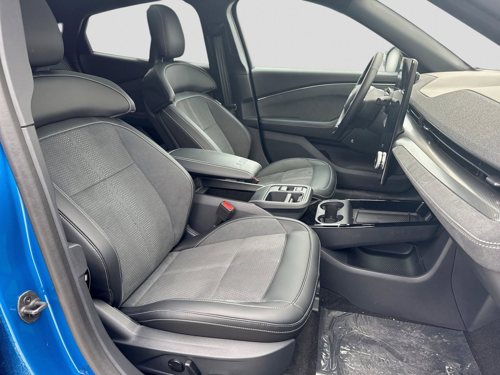 New 2025 Ford Mustang Mach-E GT w/ Interior Protection Package AWD/4WD image 18