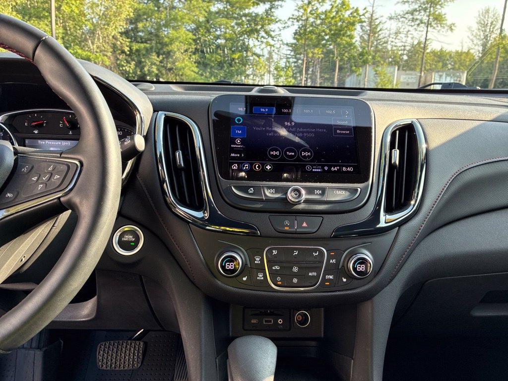 Used 2024 Chevrolet Equinox RS w/ RS Leather Package AWD/4WD image 17