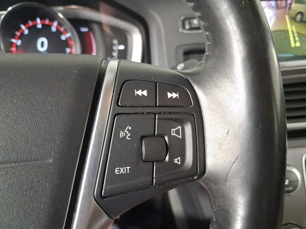 Used 2018 Volvo S60 T5 Inscription Platinum FWD image 24