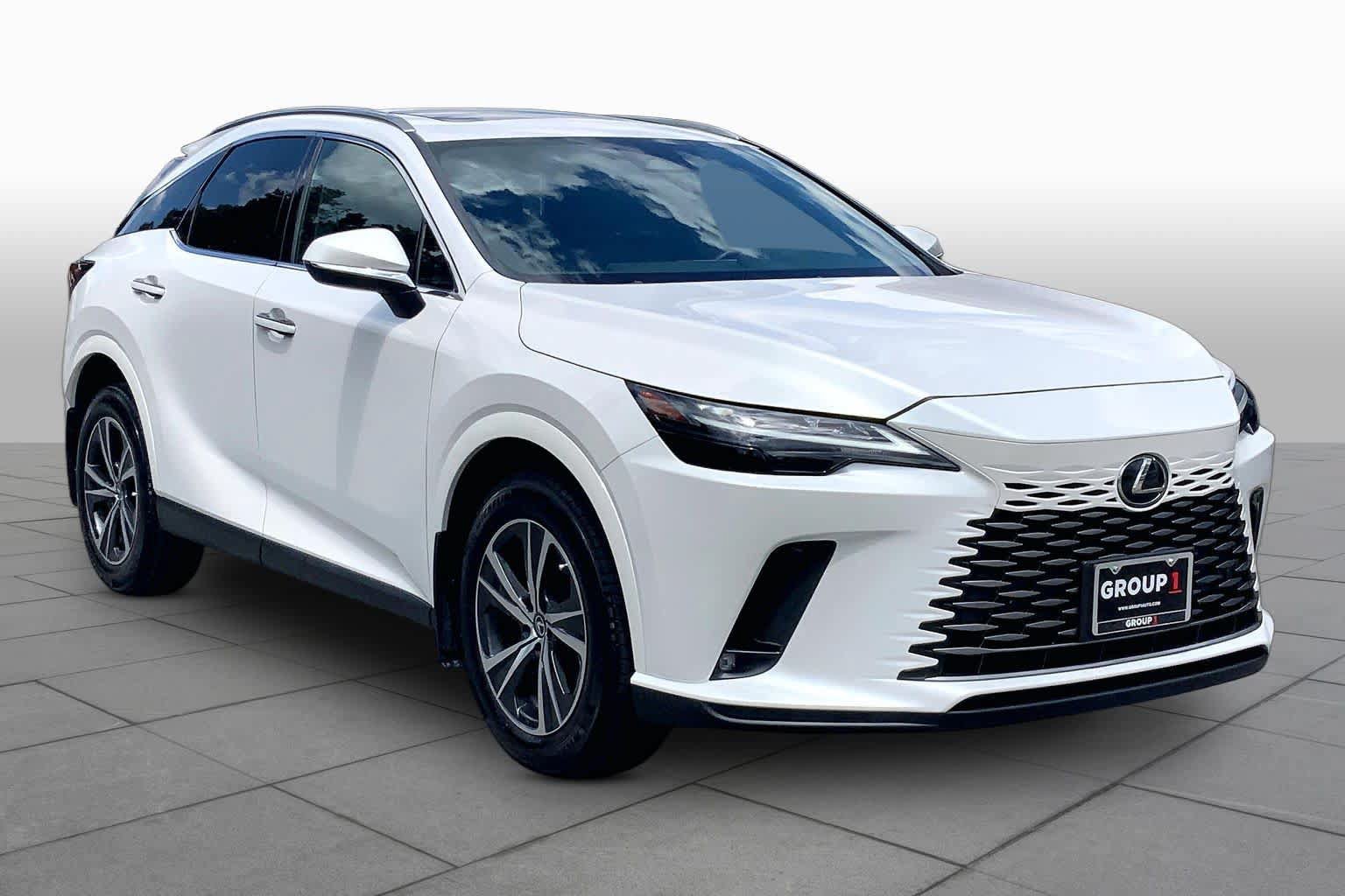 Used 2024 Lexus RX 350 Premium w/ Accessory Package (Z1) FWD image 3