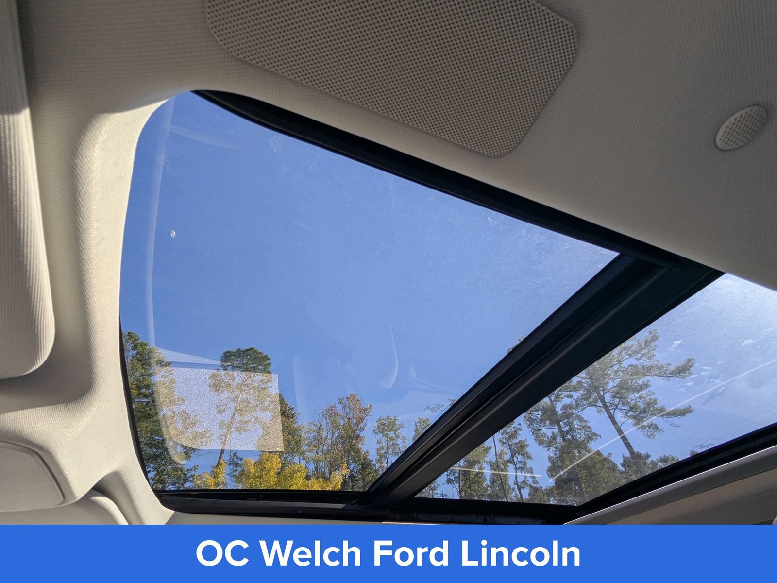 Certified 2025 Lincoln Navigator Reserve AWD/4WD image 25