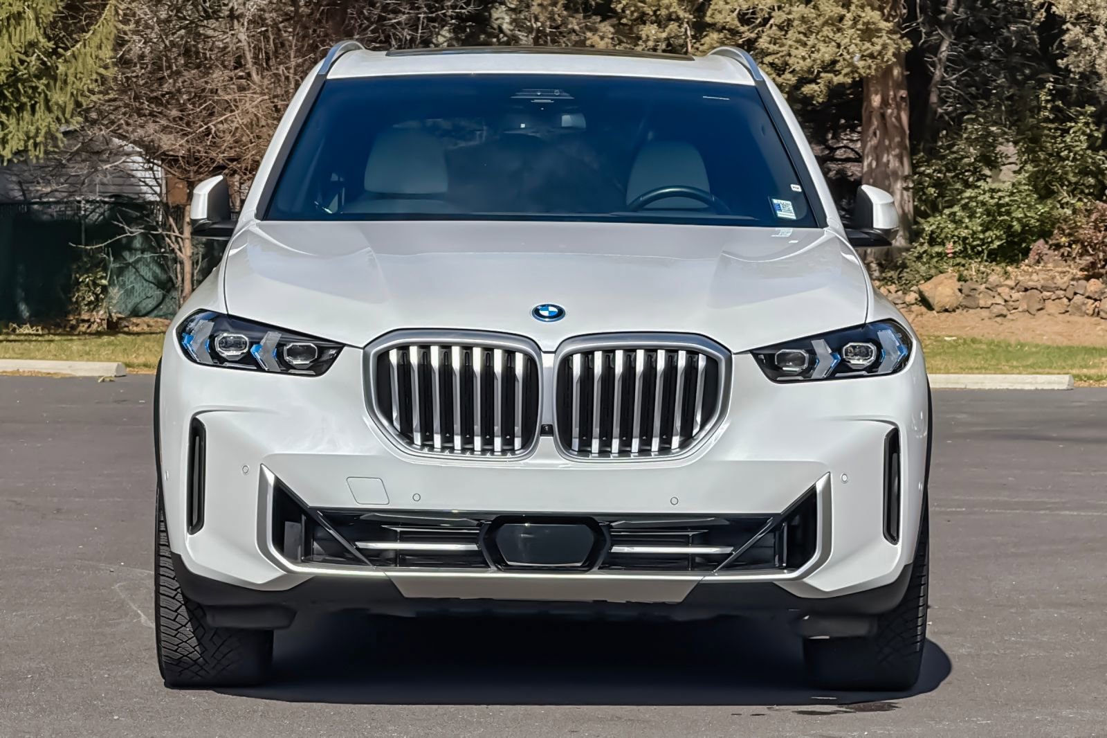 Used 2024 BMW X5 xDrive50e w/ Premium Package image 10