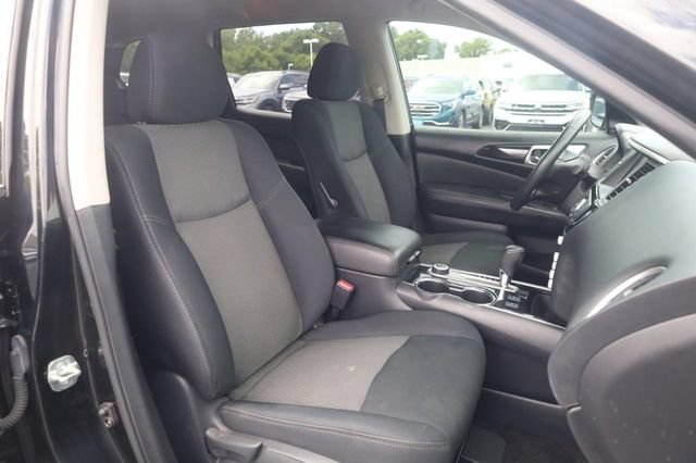 Used 2019 Nissan Pathfinder SV w/ SV All Weather Package AWD/4WD image 23