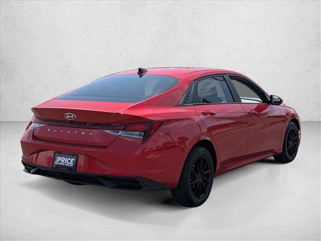 Used 2021 Hyundai Elantra SEL w/ Convenience Package FWD image 5