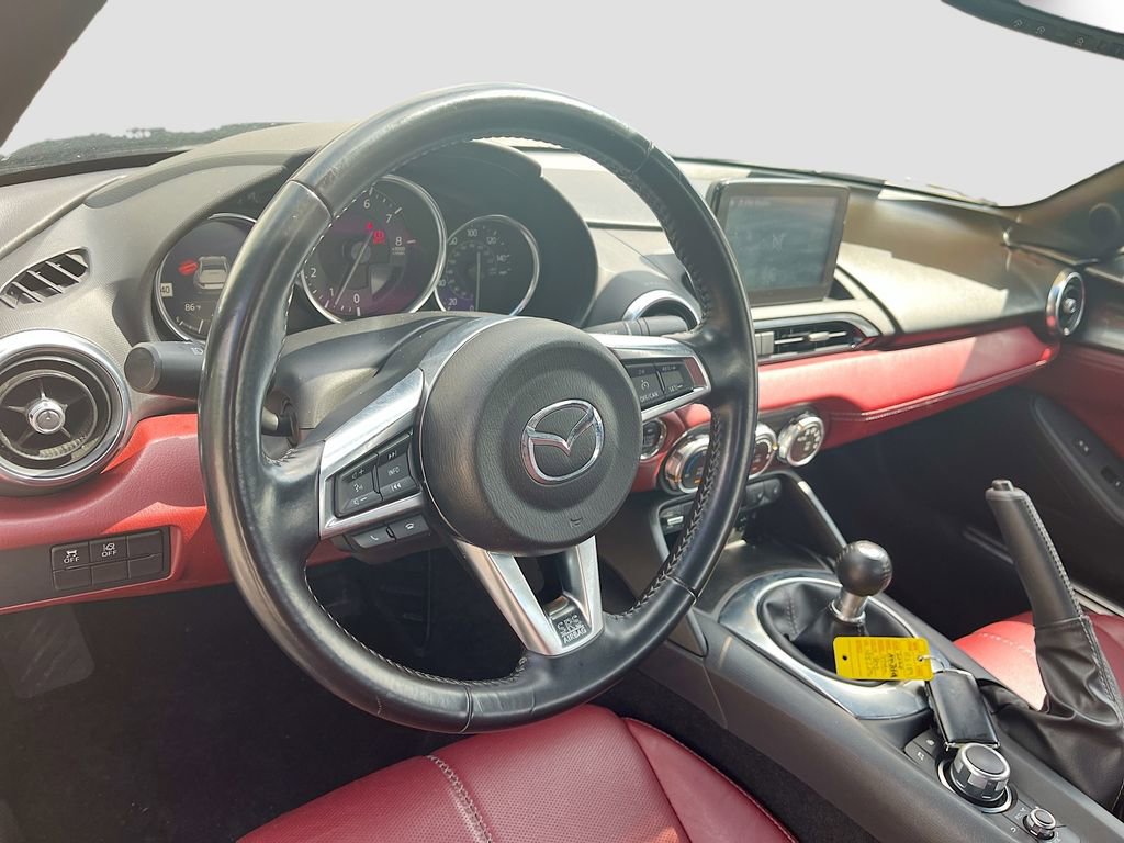 Used 2020 MAZDA MX-5 Miata RF Grand Touring image 9