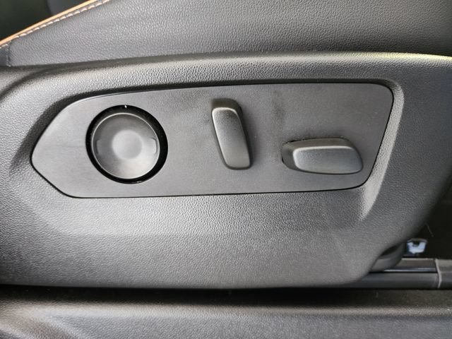 Certified 2022 GMC Yukon AT4 AWD/4WD image 23