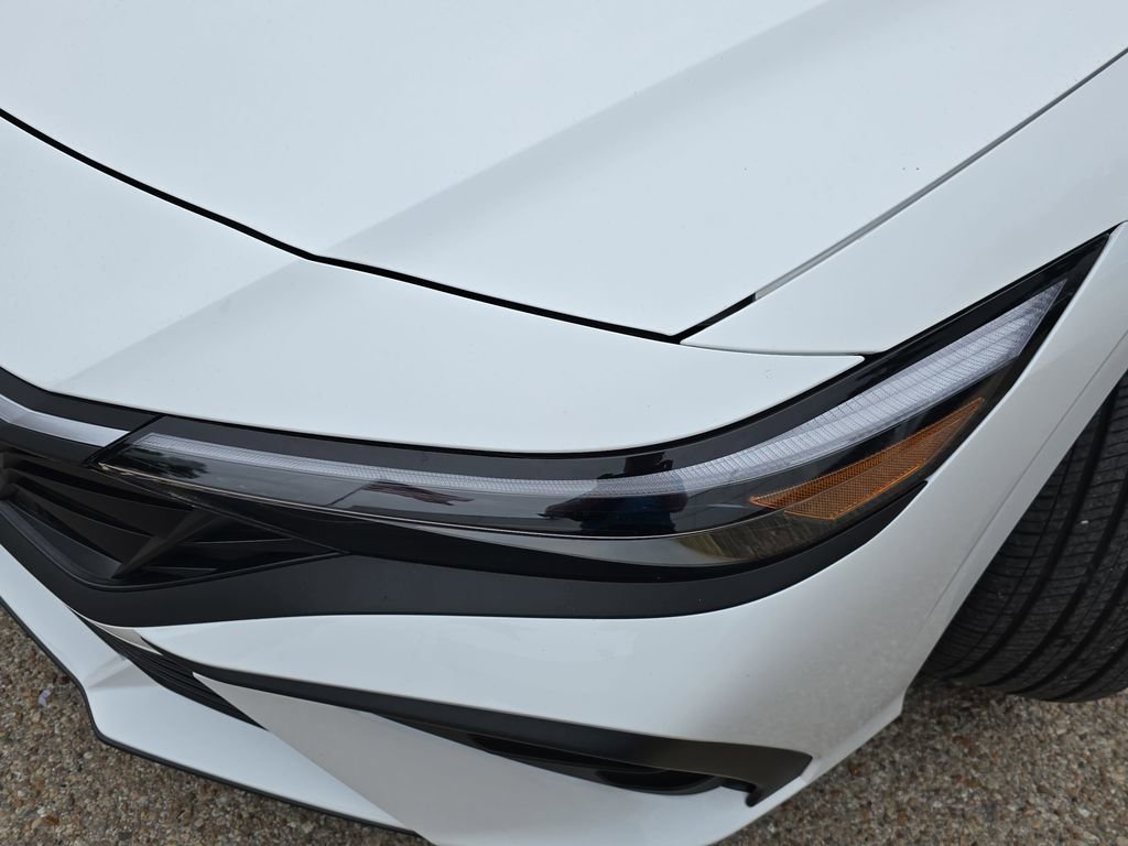 Certified 2026 Hyundai Elantra Sport FWD image 28