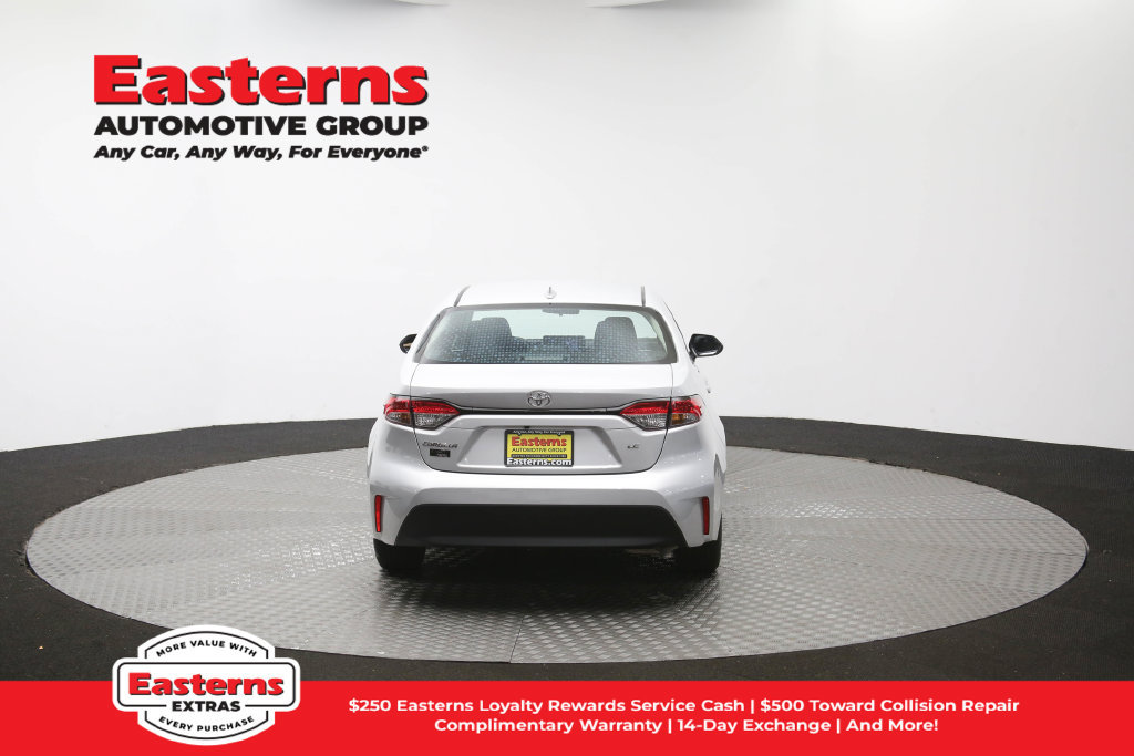 Used 2025 Toyota Corolla LE FWD image 37