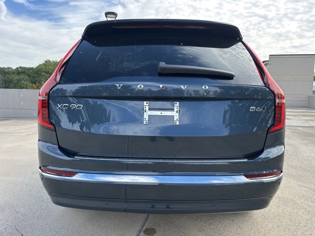New 2026 Volvo XC90 B6 Plus w/ Protection Package Premier image 6
