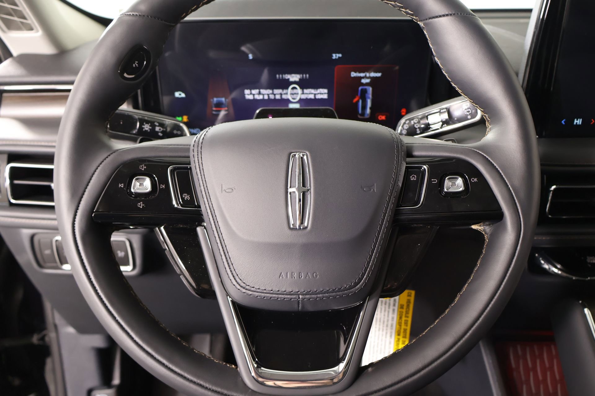 New 2026 Lincoln Aviator Reserve image 3