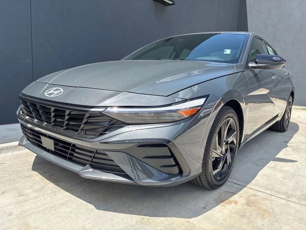 New 2026 Hyundai Elantra SEL Sport Premium