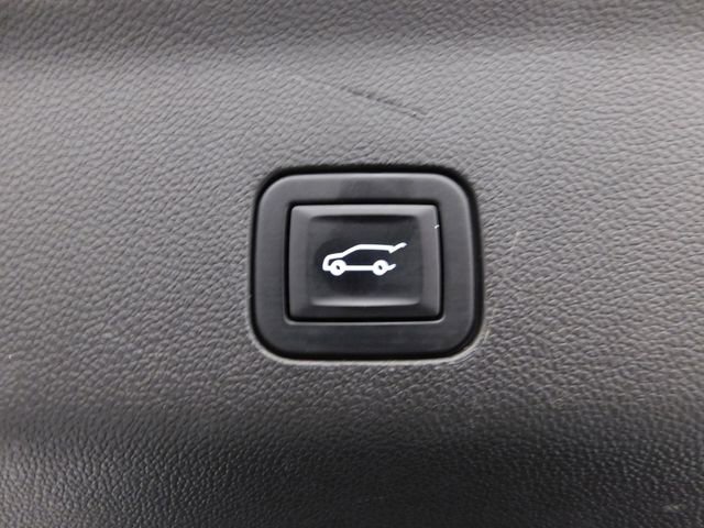 Used 2022 Chevrolet Tahoe LT w/ LT Signature Plus Package image 17