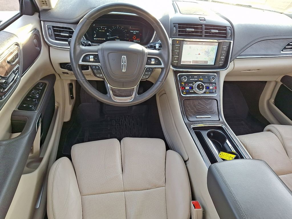 Used 2020 Lincoln Continental Reserve image 11