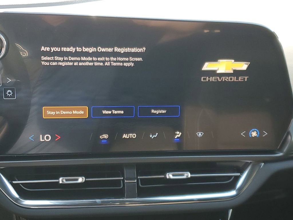 New 2026 Chevrolet Equinox EV LT image 13