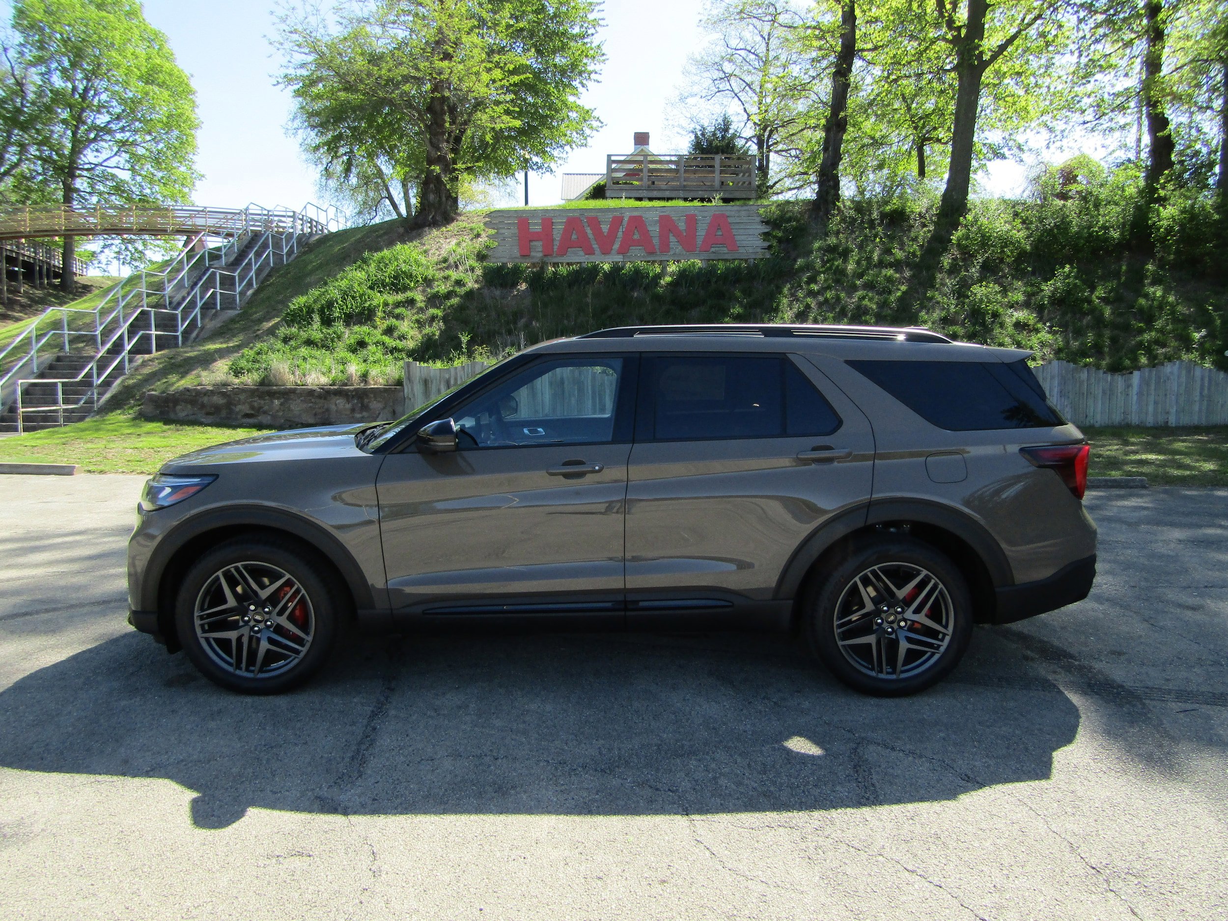 New 2026 Ford Explorer ST w/ Sun And Sound Package image 1