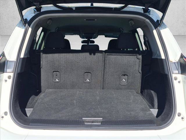 Used 2024 Nissan Rogue S FWD image 6