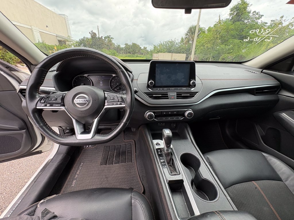 Used 2020 Nissan Altima 2.5 SR FWD image 7