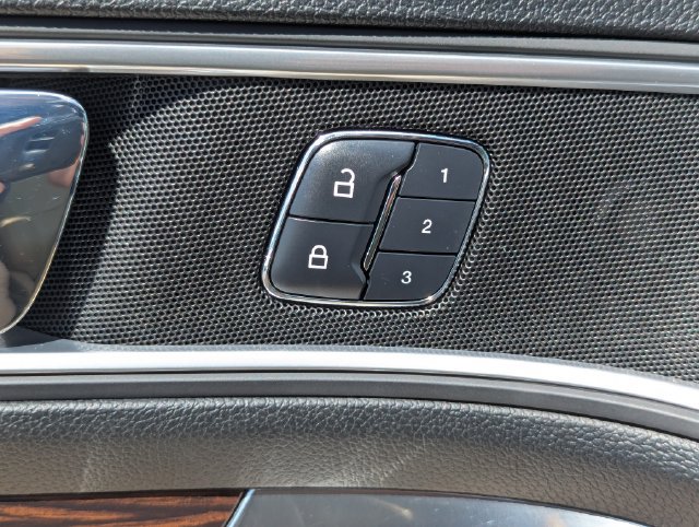 Used 2017 Ford Explorer Limited FWD image 22