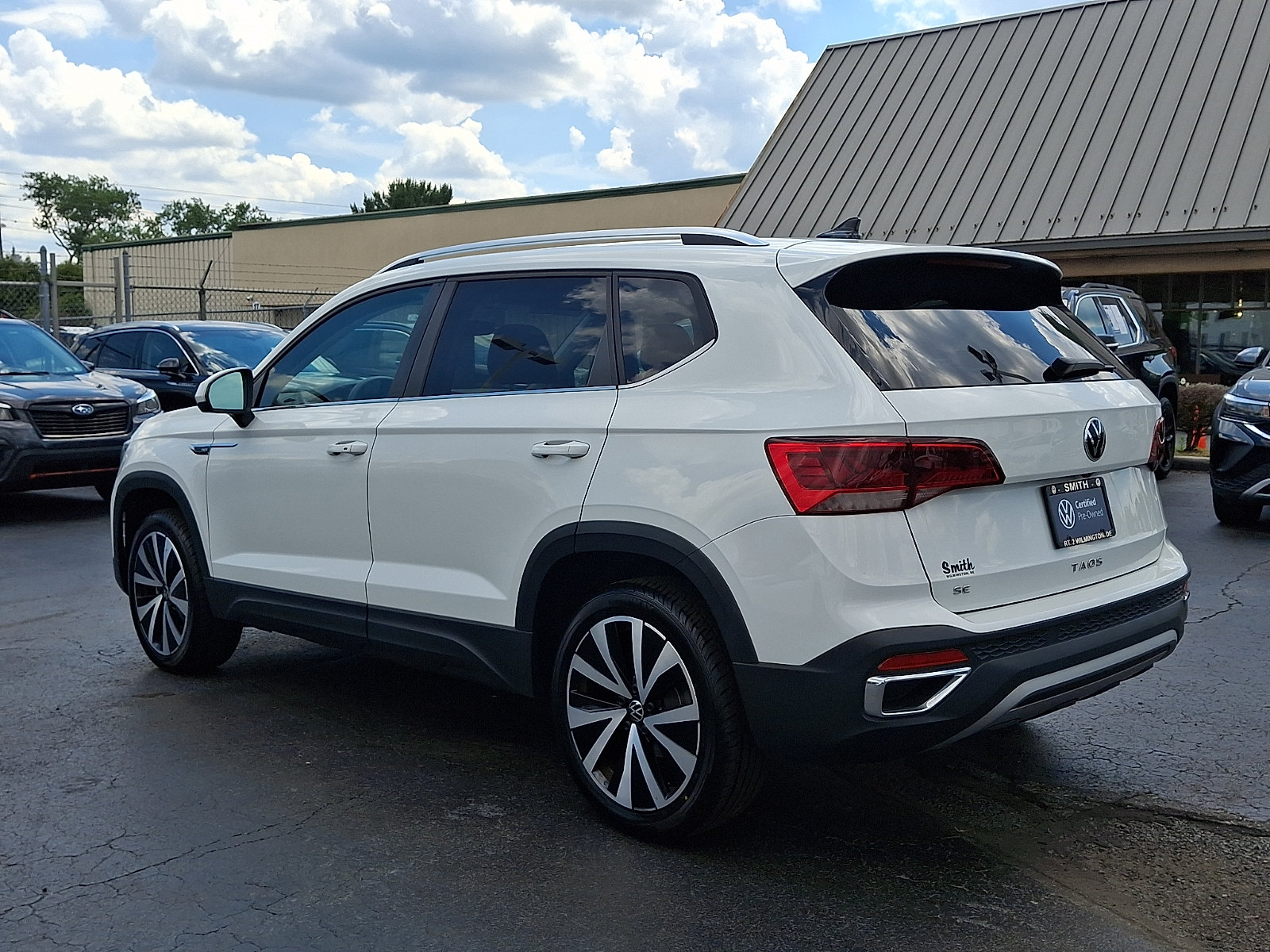 Certified 2023 Volkswagen Taos SE FWD image 4