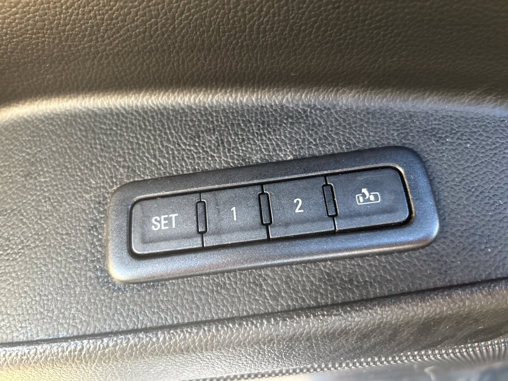 Used 2017 Chevrolet Suburban Premier AWD/4WD image 10