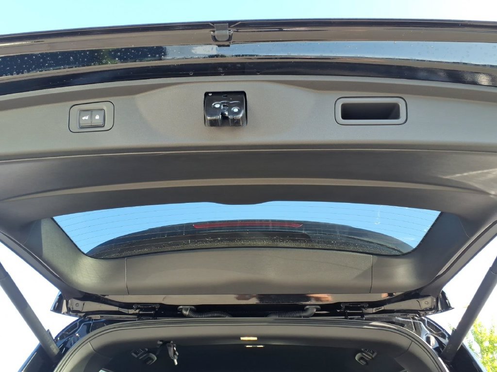 New 2026 Nissan Armada Platinum AWD/4WD image 9