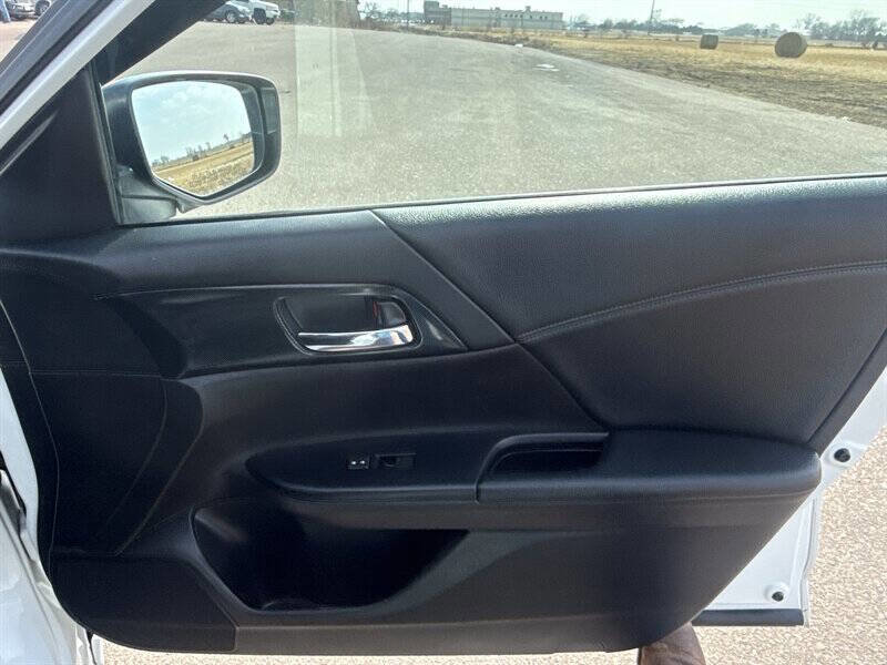 Used 2014 Honda Accord Sport image 24