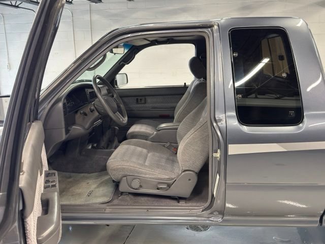 Used 1992 Toyota Pickup SR5 AWD/4WD image 10