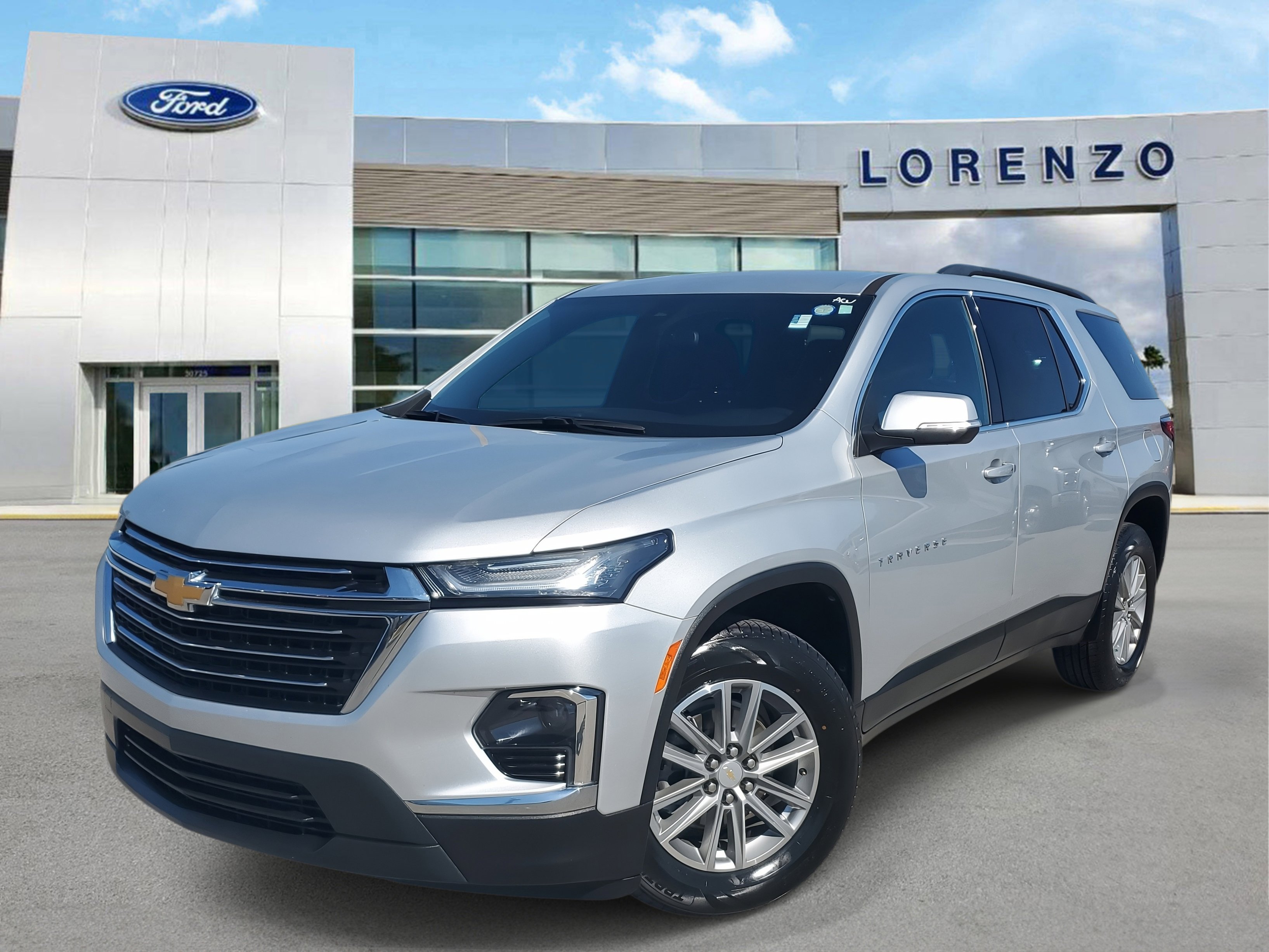Used 2022 Chevrolet Traverse LT