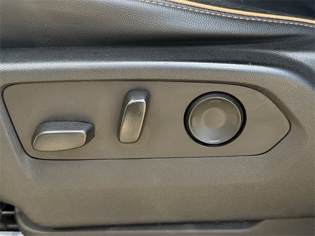 Used 2021 GMC Yukon AT4 w/ Rear Media and Nav Package image 31