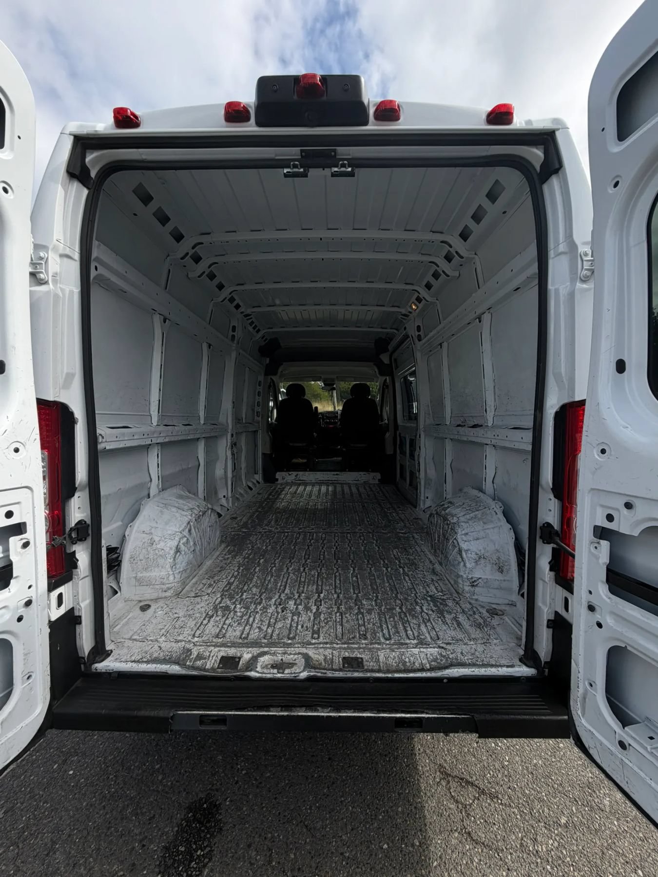 Used 2021 RAM ProMaster 2500 FWD image 16