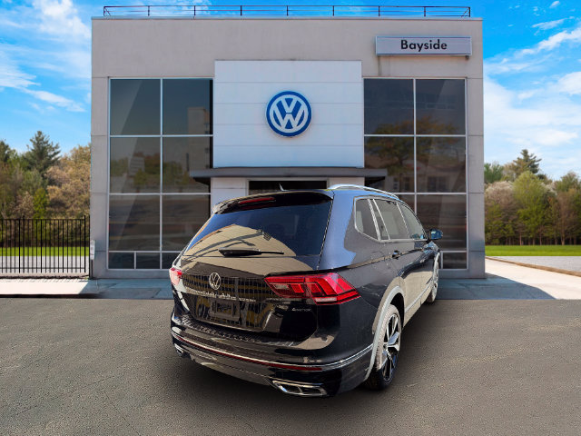 Certified 2023 Volkswagen Tiguan SEL R-Line AWD/4WD image 7